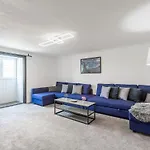 Deluxe Apartment Heroes Square