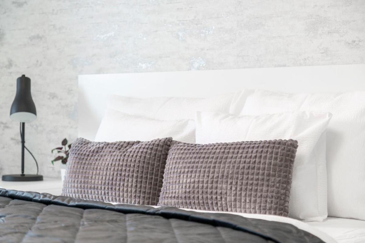 Deluxe Heroes Square Apartment Budapest